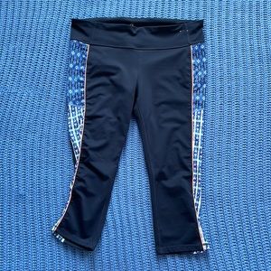 Gap G Fast Navy Capri Leggings